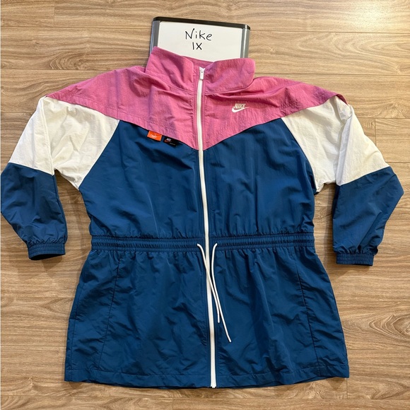 Nike Jackets & Blazers - Nike lined long windbreaker, size 1X